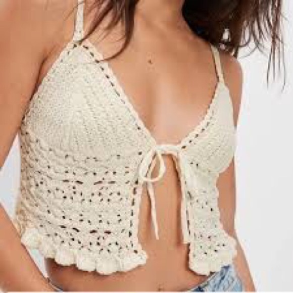 American Eagle Outfitters Tops - American Eagle Crochet Festival Cream Halter Top Sz. M Boho Chic Cropped Tied
